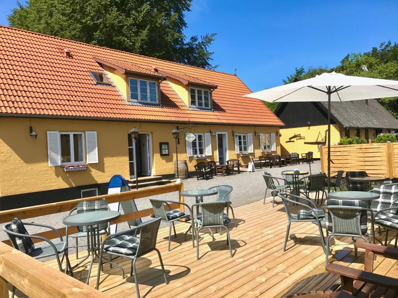 Hotel Skovly Rønne Esterno foto